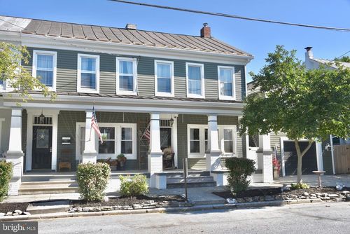 95-97 Main Street, WOMELSDORF, PA, 19567 | Card Image