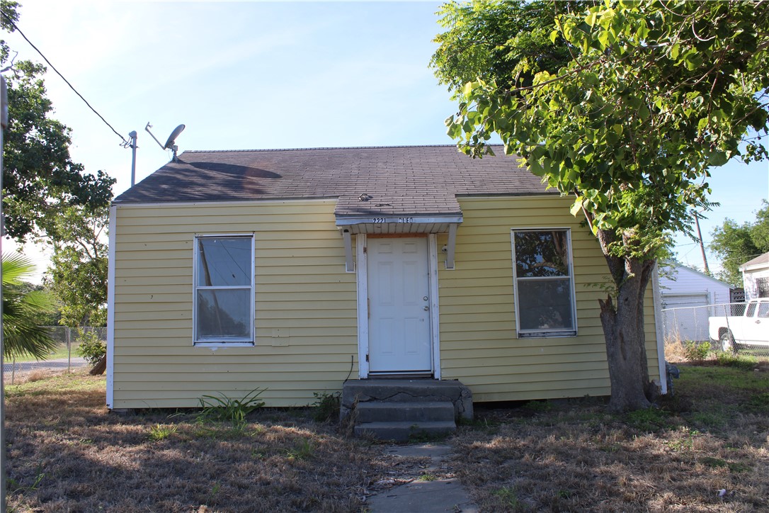 Cleo St, Corpus Christi, TX 78405