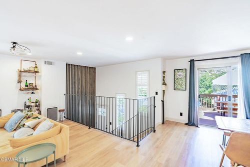 155 Maple Rd, Newbury Park, CA, 91320-4719 | Card Image