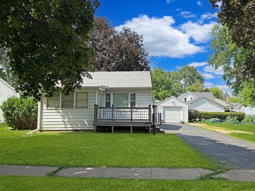 720 W American Street, Freeport, IL, 61032 | Card Image