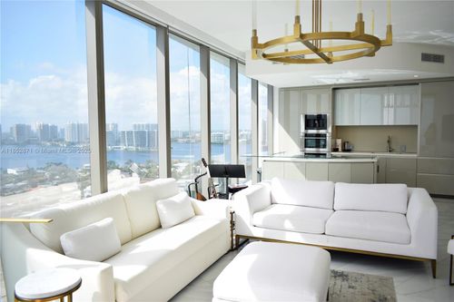 unit-1804-18975 Collins Ave, Sunny Isles Beach, FL, 33160-2359 | Card Image