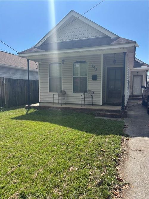 862 Avenue C, Westwego, LA, 70094-4319 | Card Image