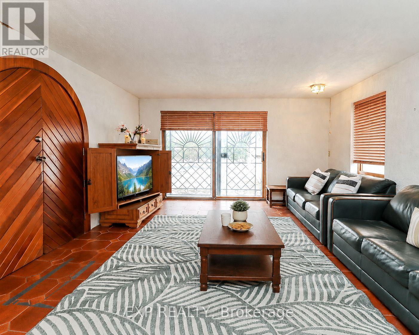 Residential Lease in Blue Mountains 4