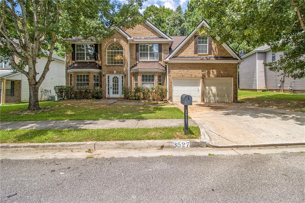 Arminto Dr, Ellenwood, GA 30294