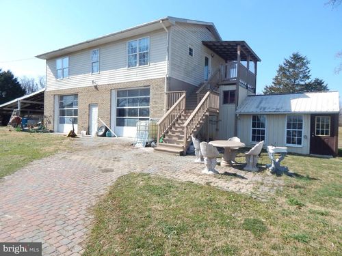 2553 Warm Springs Rd, SHENANDOAH JUNCTION, WV, 25442-4529 | Card Image