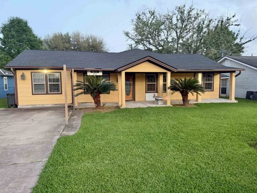 2313 3rd St, Port Neches, TX, 77651-3911 | Card Image