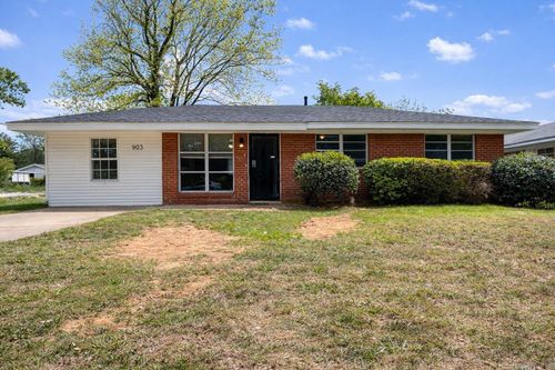 903 Belmont Dr, Pine Bluff, AR, 71601-5443 | Card Image