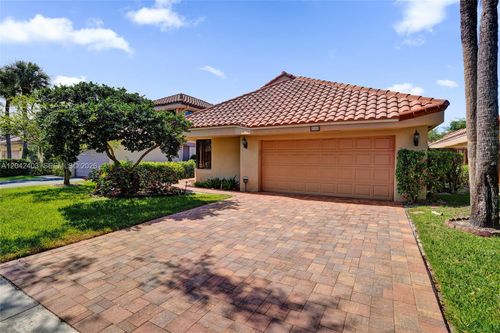 9355 Nw 18th Pl, Plantation, FL, 33322-5655 | Card Image