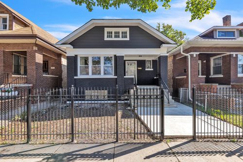 7835 S Laflin St, Chicago, IL, 60620-4147 | Card Image