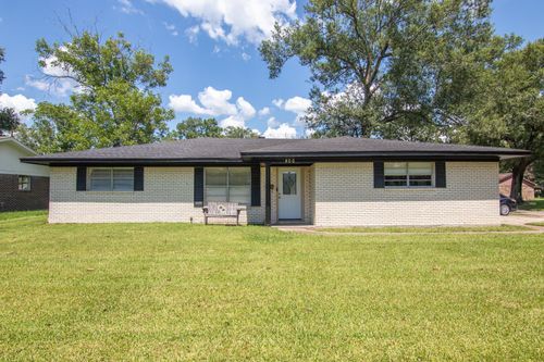 800 Lamar St, Vidor, TX, 77662-3823 | Card Image