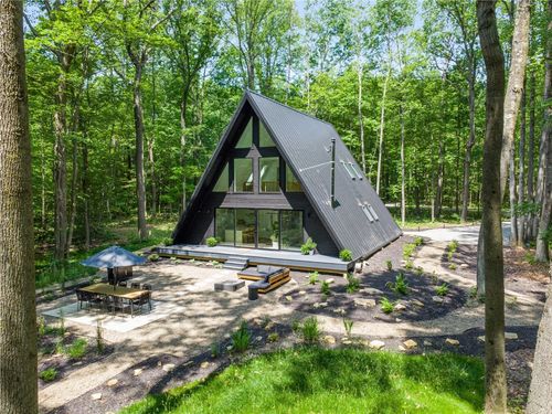 3019 Oak Ridge Ln, Champion, PA, 15622-4029 | Card Image