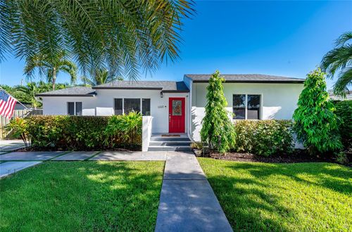 6849 Sw 39th St, Miami, FL, 33155-3732 | Card Image