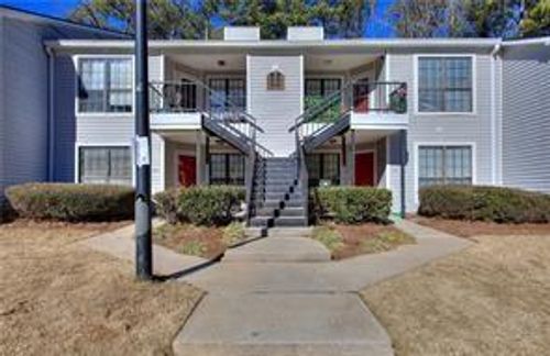 586 Windchase Ln, Stone Mountain, GA, 30083-6303 | Card Image