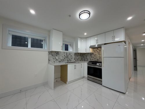 2-1052 E 50th Avenue, Vancouver, BC, V5X1B8 | Card Image
