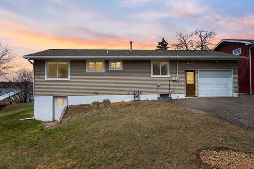 524 Lakeshore Cir, Annandale, MN, 55302-9320 | Card Image