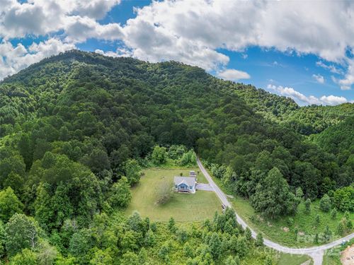 337 Split Pine Cv, Clyde, NC, 28721-0260 | Card Image