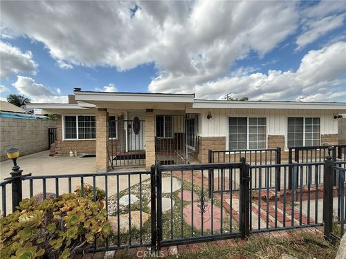 18284 9th St, Bloomington, CA, 92316-3623 | Card Image