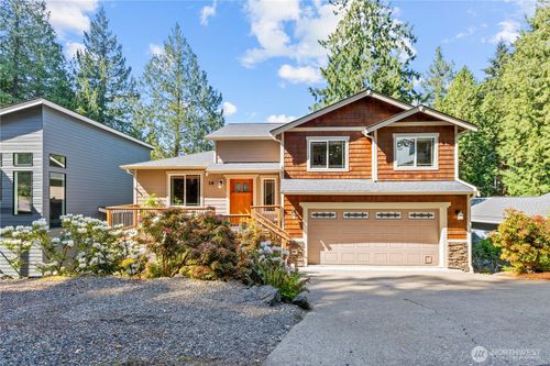 16 Sunflower Cir, Bellingham, WA, 98229-2765 | Card Image