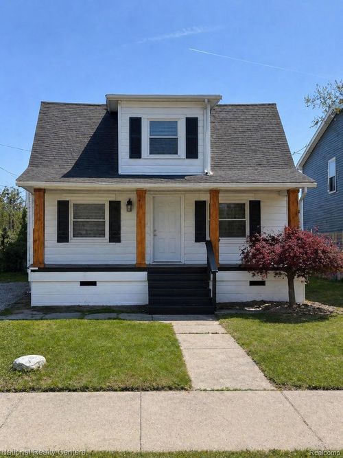 20510 Broadacres St, Clinton Twp, MI, 48035-4014 | Card Image