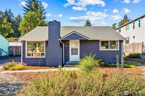 16715 8th Ave Ne, Shoreline, WA, 98155-5013 | Card Image