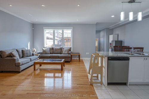 137 Barons St, Kleinburg, ON, L4H3Y7 | Card Image