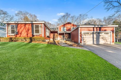 212 Mill St, Mansfield, MA, 02048-3214 | Card Image