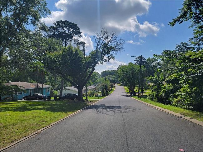 Neighbors | Image 20
