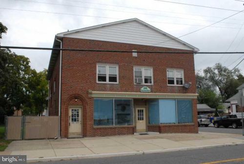 403 W Broad St, Gibbstown, NJ, 08027-1369 | Card Image
