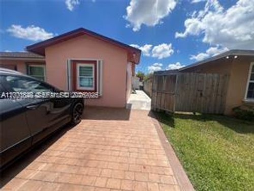 1-11012 Sw 162nd Ter, Miami, FL, 33157-2845 | Card Image