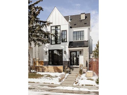 2028 41 Ave Sw, Calgary, AB, T2T2M1 | Card Image