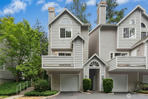e1-601 12th Ave Nw, Issaquah, WA, 98027-2668 | Card Image
