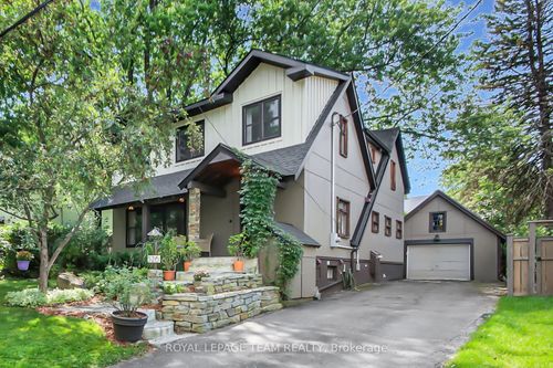 526 Highland Ave, Ottawa, ON, K2A2J7 | Card Image