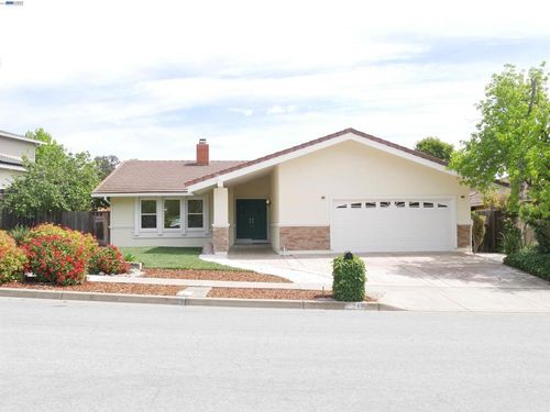 249 Imperio Ave, Fremont, CA, 94539-3114 | Card Image
