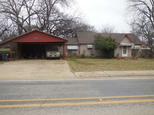 610 W Main St, Ranger, TX, 76470-1223 | Card Image