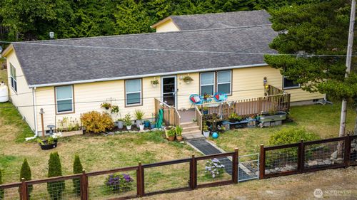 39 Paradise Ln, Pacific Beach, WA, 98571-5023 | Card Image