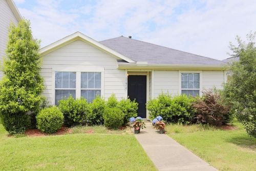 11915 Sanspereil Dr, Houston, TX, 77047-4449 | Card Image