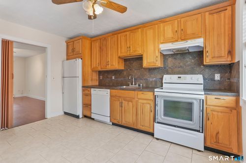 c16-18 Prospect Ave, Norwalk, CT, 06850-3226 | Card Image
