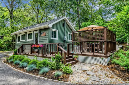 16-356 Oakleigh Ave, Calverton, NY, 11933-1261 | Card Image
