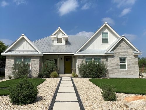 922 Laurel Ln, Fredericksburg, TX, 78624-1000 | Card Image