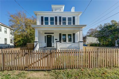 View of front of property featuring a porch | Image 1