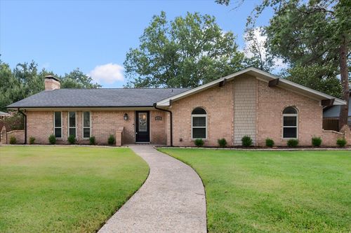 805 Laura Ave, Corsicana, TX, 75110-2038 | Card Image