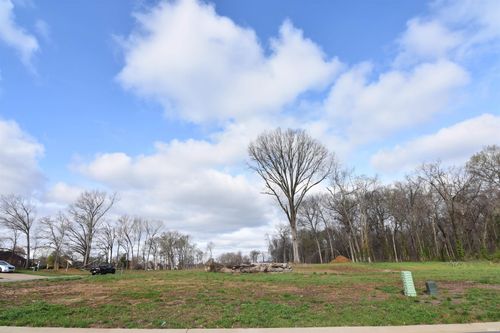 8800 Dahlia Ct, Evansville, IN, 47725-0027 | Card Image