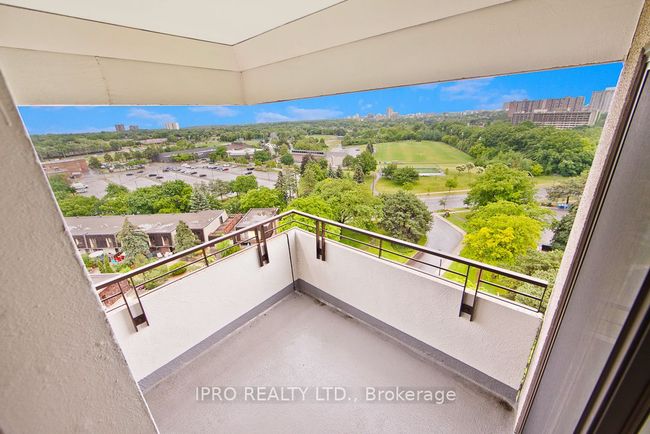 1002 - 1320 Mississauga Valley Blvd, Condo with 3 bedrooms, 2 bathrooms and 2 parking in Mississauga ON | Image 25