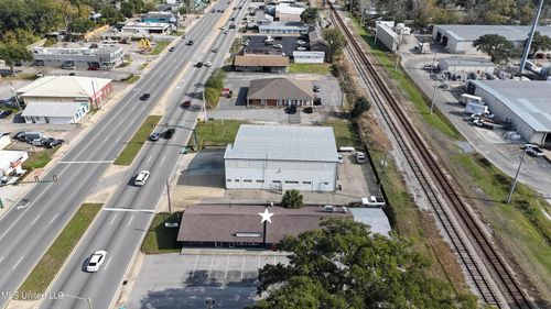 1220 Bienville Blvd, Ocean Springs, MS, 39564-2912 | Card Image