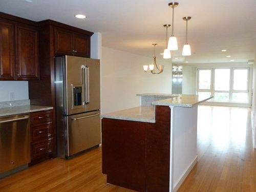 305e-1001 Marina Dr, Quincy, MA, 02171-1529 | Card Image