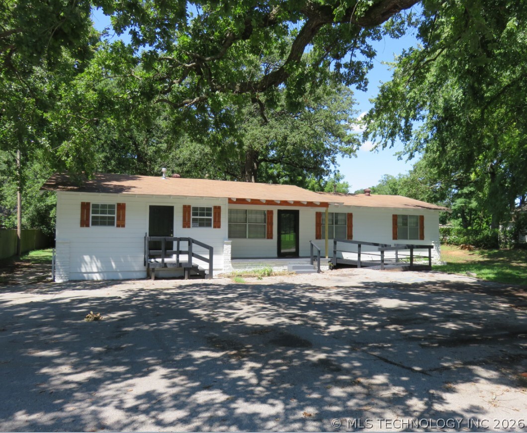 1239 Main St, Jenks, OK 74037
