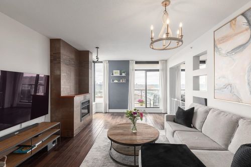 1603-11 E Royal Ave, New Westminster, BC, V3L0A8 | Card Image