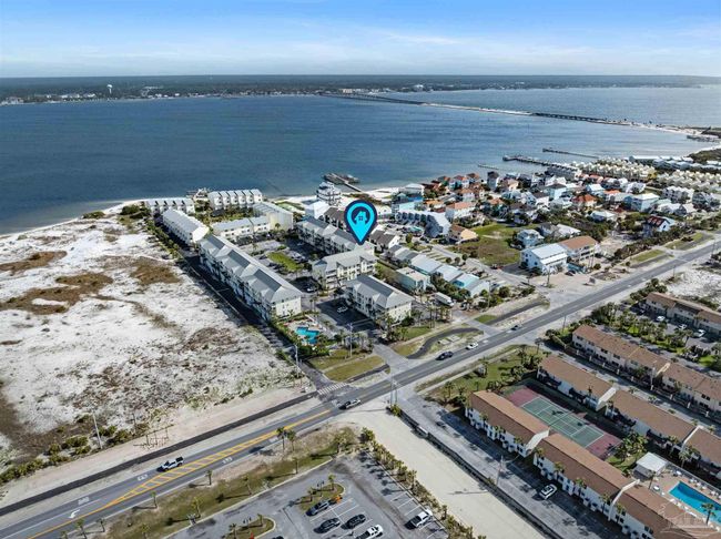 UNIT-633 - 8436 Gulf Blvd, Condo with 1 bedrooms, 2 bathrooms and null parking in Navarre FL | Image 4