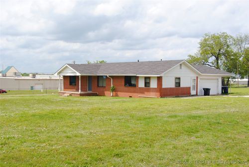 1928 Arlington St, Ada, OK, 74820-2815 | Card Image