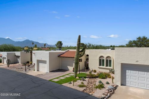 653 W Redondo Pl, Green Valley, AZ, 85614-2001 | Card Image